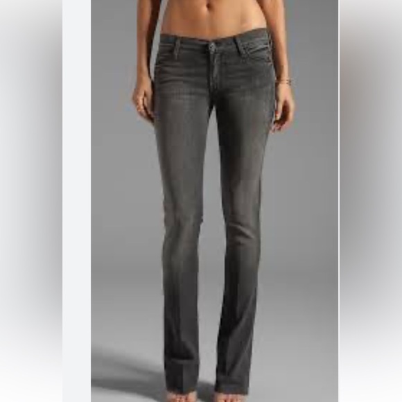 MOTHER Denim - MOTHER THE RUNAWAY IN LIES & SHADOWS LOW RISE BLACK WASH FLARE DENIM SIZE 25